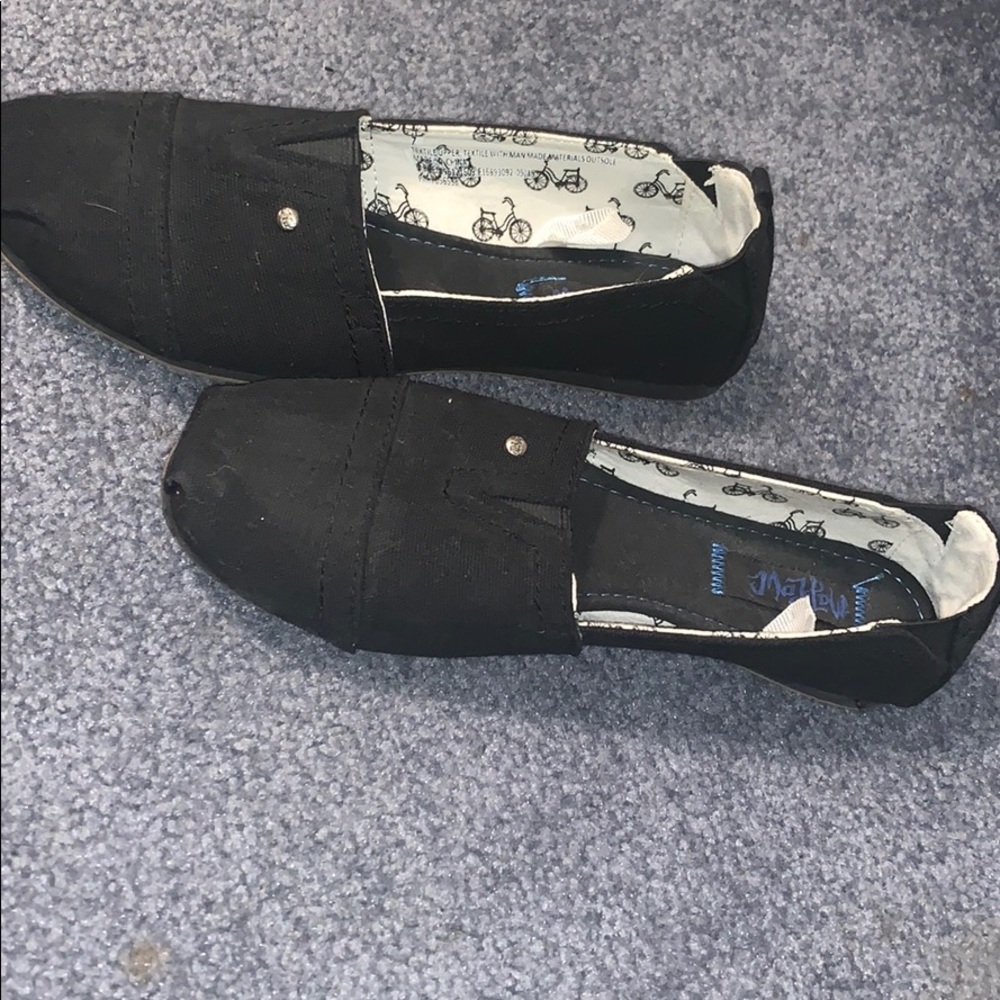 Slip on shoes! very comfortable